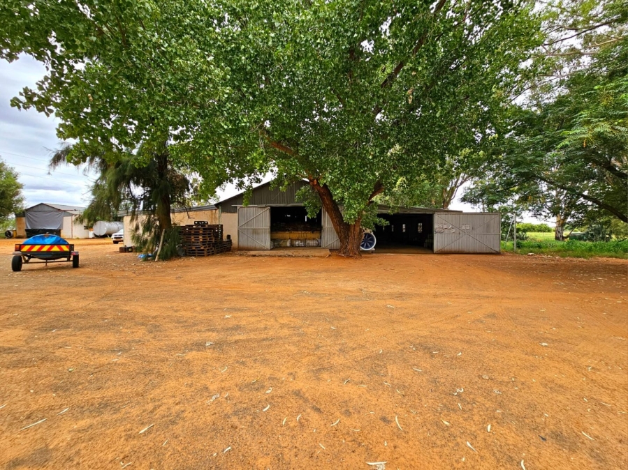 3 Bedroom Property for Sale in Petrusburg Rural Free State